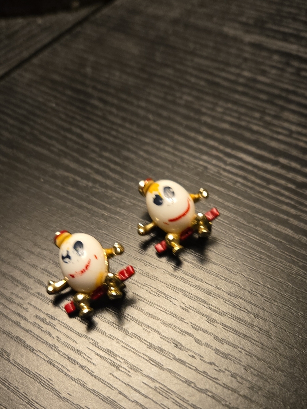 White and Gold Egg Character Brooch